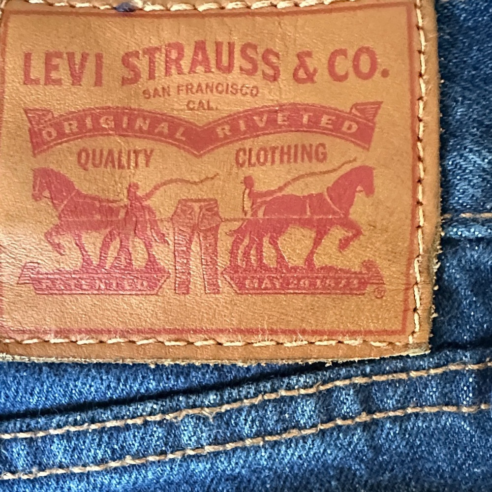 Levi's Women's High Rise Jeans - Indigo - Picture 4 of 8